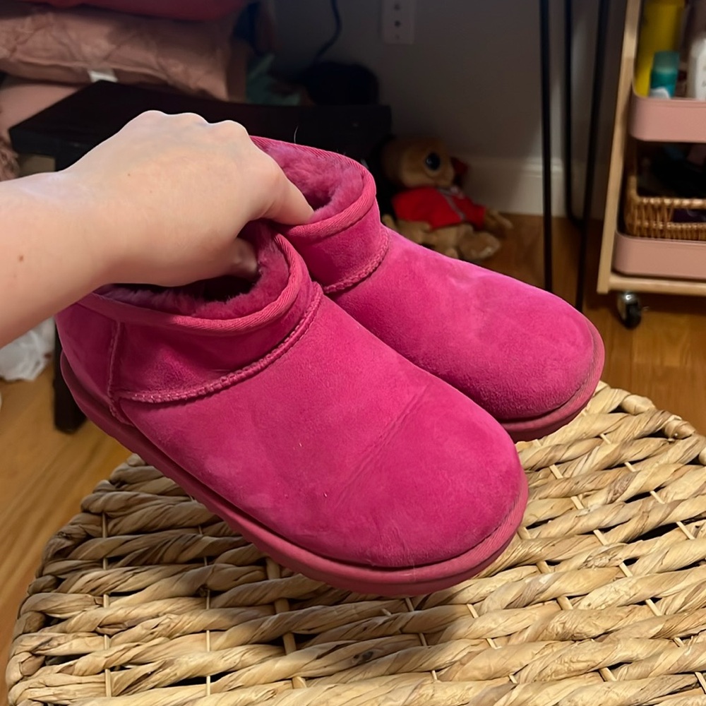Pink Ultra Mini Uggs.